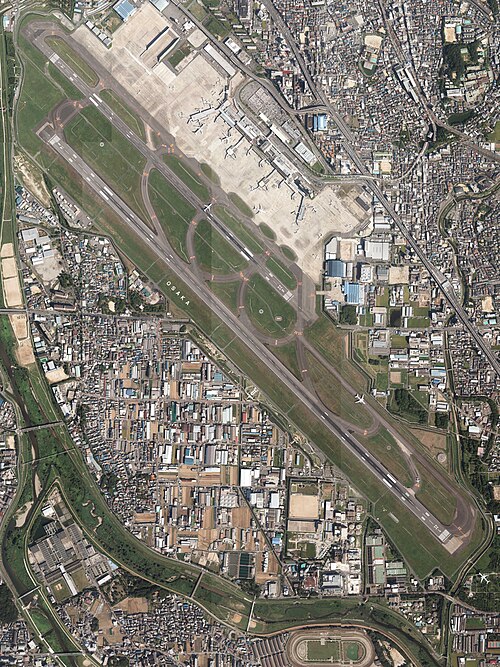 Vue aérienne de l'aéroport d'Osaka Itami