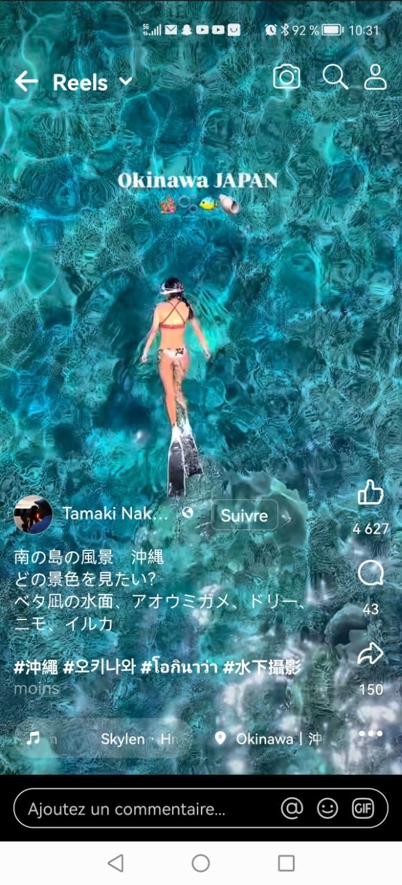 Snorkeling Okinawa eau turquoise coraux Japon
